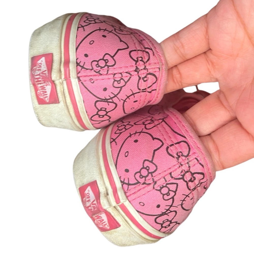 Hello Kitty Vans